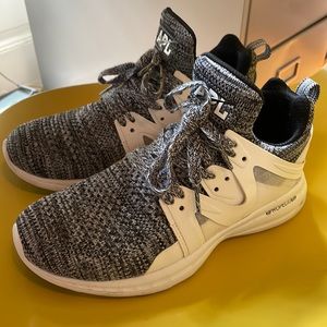 APL Ascend Sneakers size 7.5 women